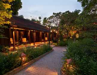 Luar Bangunan 2 Ancient Hue Garden Houses