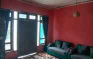 Sảnh chờ 2 Homestay Sikunir Dieng 4