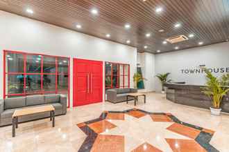 Lobi 4 OYO Townhouse 2 Hotel Gunung Sahari