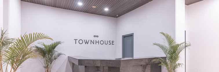 Lobi OYO Townhouse 2 Hotel Gunung Sahari