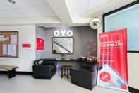 Lobby OYO 190 Anglo Residences