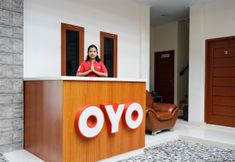 Lobby 5 OYO 1076 Dmc Homestay