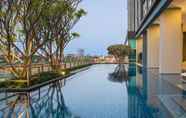 Hồ bơi 2 Hua Hin Sky Suite by Passionata Collection	