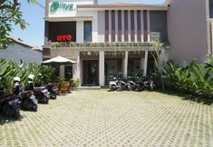 Exterior 4 SUPER OYO 2166 Elitya Stay