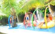 Swimming Pool 6 Villa Syariah MVR