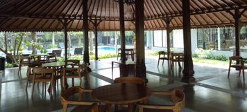 Restoran 2 Hyarta Luxorious Golden Villa (near Centre of Yogyakarta)