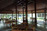 Restaurant Hyarta Luxorious Golden Villa (near Centre of Yogyakarta)