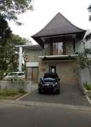 EXTERIOR_BUILDING Hyarta Luxorious Golden Villa (near Centre of Yogyakarta)