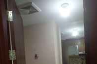 In-room Bathroom Strategic Room at U Residence 2 Near UPH Lippo Karawaci