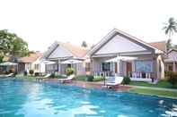 Swimming Pool Grand Ngwe Saung Resort