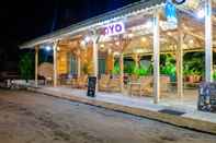 Bangunan OYO 1127 Orong Villages Bungalows And Beach Restaurant
