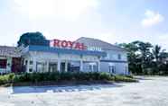 Luar Bangunan 2 OYO 1129 Hotel Royal