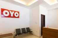 Lobby OYO 1118 Artomoro Family Guesthouse Near RS Ludira Husada Tama