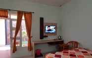 Kamar Tidur 6 Sandrina Homestay