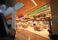 Restaurant 7 Apartemen Grand Kamala Lagoon by Aparian
