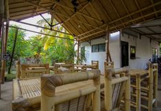 レストラン 7 OYO 1135 Dwi Inn