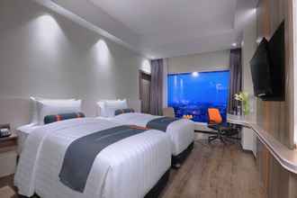 Bedroom 4 Harper Wahid Hasyim, Medan by ASTON