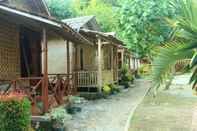 Ruang Umum Kayu Watu Cottage