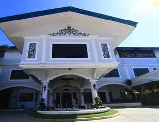 Luar Bangunan 2 Kapis Mansions Hotel