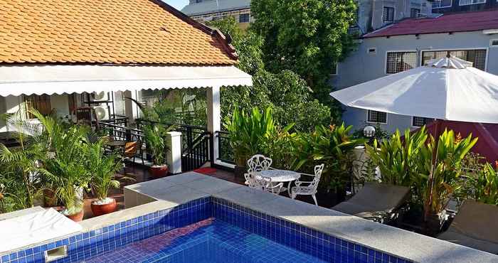 Kolam Renang Number 9 Hotel