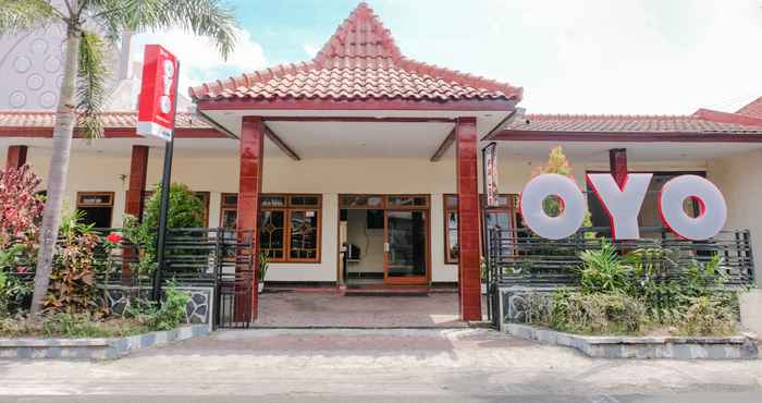 Bangunan OYO 1036 Hotel Palem 1 Syariah