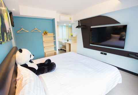 Kamar Tidur Lucky Panda Hotel