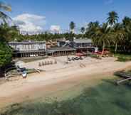 Exterior 3 Reef Beach Resort