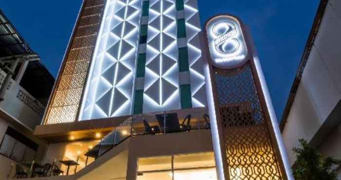 Bangunan The 8 Hotel Udonthani (SHA Plus+)