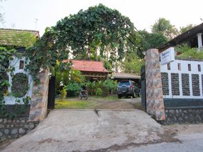 Exterior 4 OYO 1725 Banyu Asem Residence