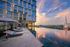 スイミングプール Pan Pacific Yangon