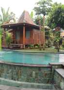 SWIMMING_POOL Mirah Guest House