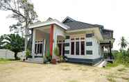 Exterior 5 OYO 739 Guest House Si Kancil