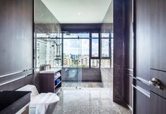 In-room Bathroom 4 The Grand Sala Thai