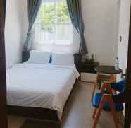 Kamar Tidur 4 Thao Lien Hotel