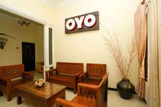 Lobby 4 OYO 1087 Homestay Potato House