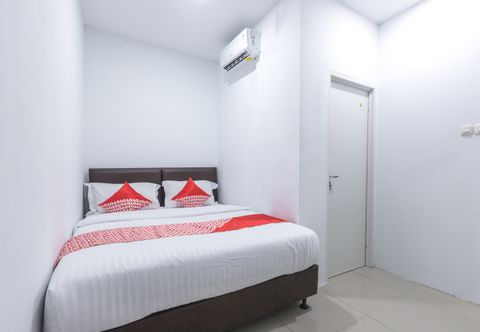 Bedroom OYO 907 Wisma Cakung