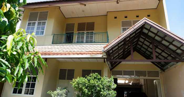 Exterior Kartini Kost