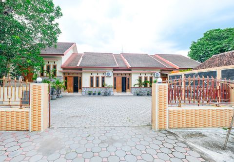 Exterior Riverside Homestay by WeStay