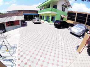 Luar Bangunan 4 Riverside Homestay by WeStay