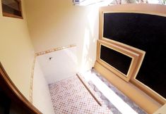 Exterior 6 Riverside Homestay by WeStay