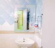 In-room Bathroom 5 Mawin House Koh Larn