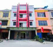 Exterior 3 OYO 1025 Hotel Intan