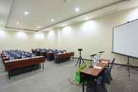 Dewan Majlis Grand Whiz Megamas Manado