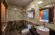 In-room Bathroom 7 Sapa Melody Hotel