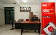 Lobby 6 OYO 1102 Griya Aisyah Syariah 1