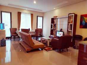 Lobby 4 Full House 4 Bedroom at Azka Homestay 2