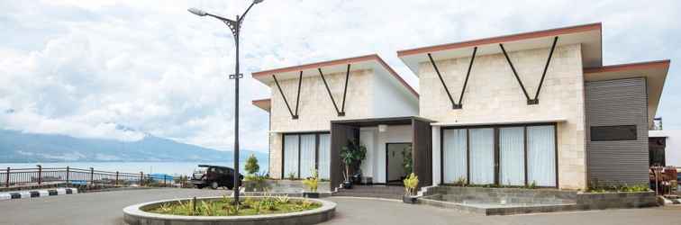 Lobi Sutan Raja Villa Palu