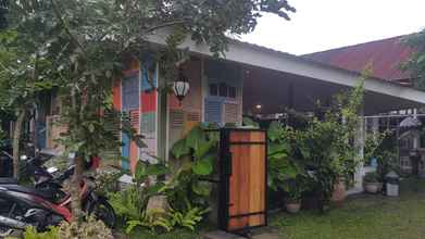 ภายนอกอาคาร 4 Ndalem Bebekan Guesthouse