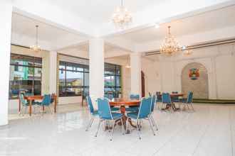 Sảnh chờ 4 OYO 1136 Hotel Surya Solo