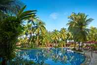 Swimming Pool PARKROYAL Penang Resort